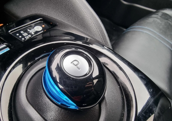 Nissan Leaf cena 72700 przebieg: 72000, rok produkcji 2019 z Wyśmierzyce małe 596